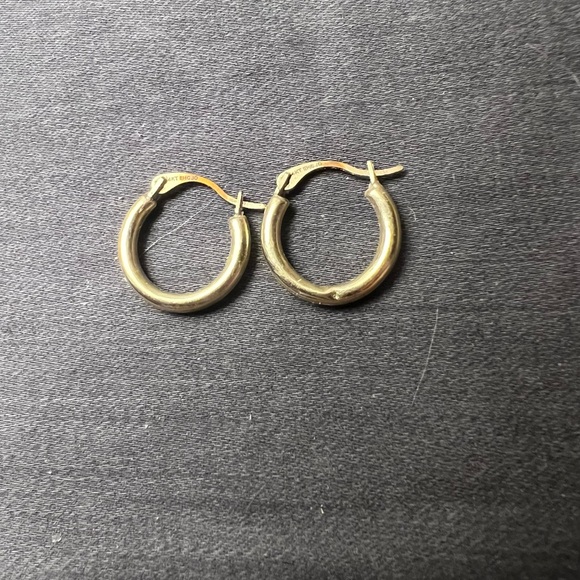 14k Gold Huggie Hoops Earrings - Picture 3 of 4